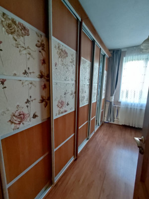 Продам трехкомнатную (3-комн.) квартиру, Королёва пр-кт, 39Ак2, Санкт-Петербург г