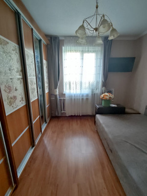 Продам трехкомнатную (3-комн.) квартиру, Королёва пр-кт, 39Ак2, Санкт-Петербург г