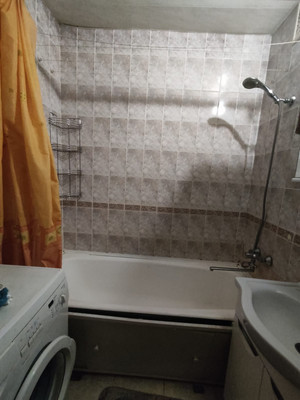 Продам трехкомнатную (3-комн.) квартиру, Королёва пр-кт, 39Ак2, Санкт-Петербург г