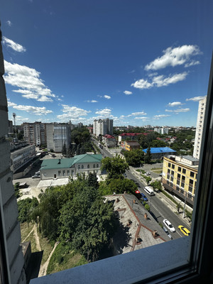 Продам трехкомнатную (3-комн.) квартиру, Урицкого ул, 76, Брянск г