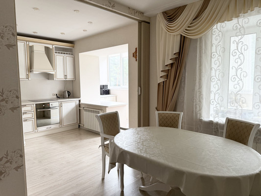 Продам трехкомнатную (3-комн.) квартиру, 7, Одинцово д