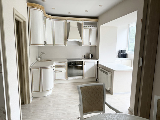 Продам трехкомнатную (3-комн.) квартиру, 7, Одинцово д