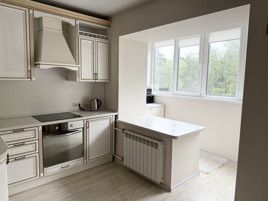 Продам трехкомнатную (3-комн.) квартиру, 7, Одинцово д