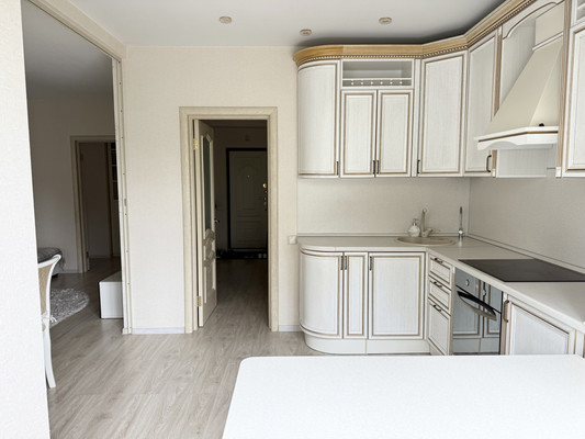 Продам трехкомнатную (3-комн.) квартиру, 7, Одинцово д