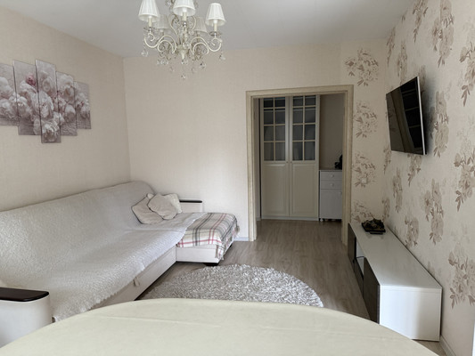 Продам трехкомнатную (3-комн.) квартиру, 7, Одинцово д