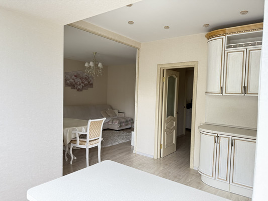 Продам трехкомнатную (3-комн.) квартиру, 7, Одинцово д