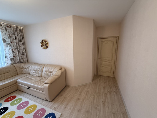 Продам трехкомнатную (3-комн.) квартиру, 7, Одинцово д