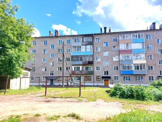 Продам двухкомнатную (2-комн.) квартиру, М.Горького ул, 28, Нолинск г