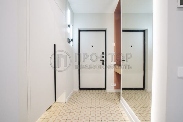 Продам трехкомнатную (3-комн.) квартиру, Лобачевского ул, 120к1, Москва г