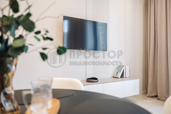 Продам трехкомнатную (3-комн.) квартиру, Лобачевского ул, 120к1, Москва г