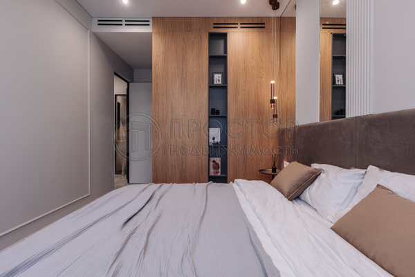 Продам трехкомнатную (3-комн.) квартиру, Лобачевского ул, 120к1, Москва г