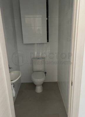 Продам двухкомнатную (2-комн.) квартиру, Ереванская ул, 4, Москва г