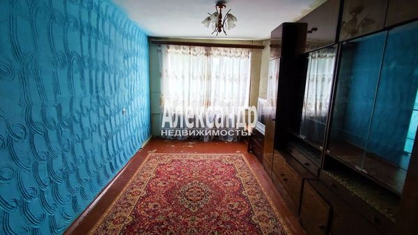 Продам трехкомнатную (3-комн.) квартиру, Луговая ул, 4, Молодцово п