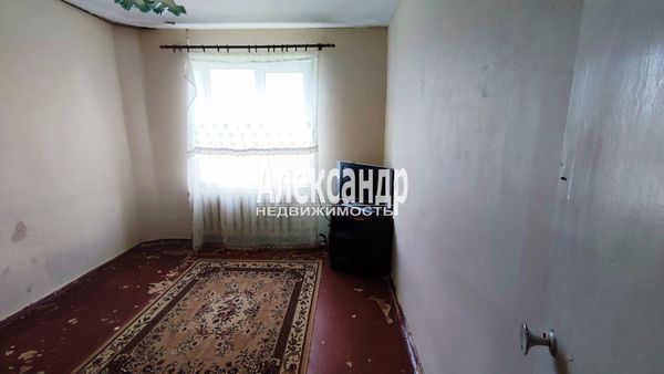 Продам трехкомнатную (3-комн.) квартиру, Луговая ул, 4, Молодцово п