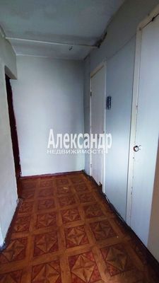 Продам трехкомнатную (3-комн.) квартиру, Луговая ул, 4, Молодцово п