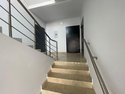 Продам трехкомнатную (3-комн.) квартиру, Шогенова ул, 55, Нальчик г