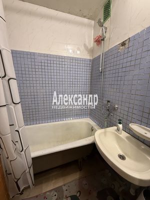 Продам однокомнатную (1-комн.) квартиру, 20, Малое Карлино д