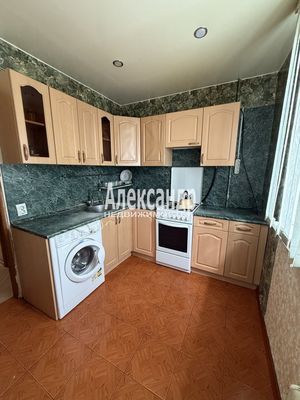 Продам однокомнатную (1-комн.) квартиру, 20, Малое Карлино д