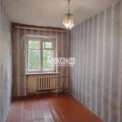 Продам двухкомнатную (2-комн.) квартиру, Им А.К.Харитонова ул, 45, Выборг г