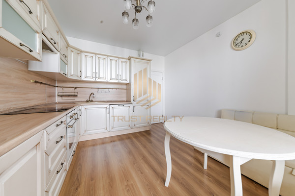 Продам двухкомнатную (2-комн.) квартиру, Королёва пр-кт, , 57к1, Санкт-Петербург г