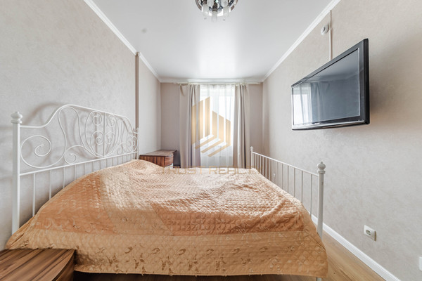 Продам двухкомнатную (2-комн.) квартиру, Королёва пр-кт, , 57к1, Санкт-Петербург г