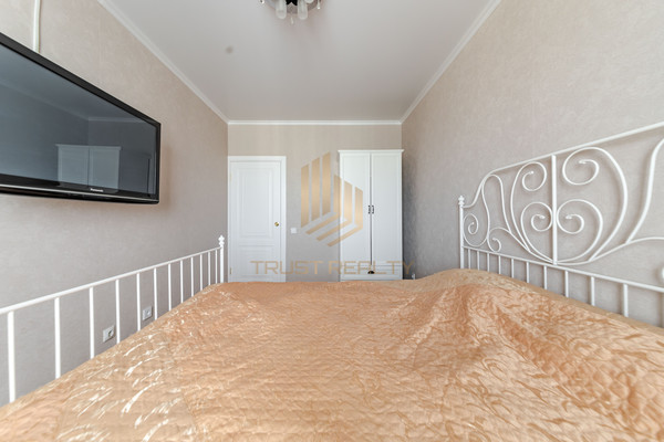 Продам двухкомнатную (2-комн.) квартиру, Королёва пр-кт, , 57к1, Санкт-Петербург г