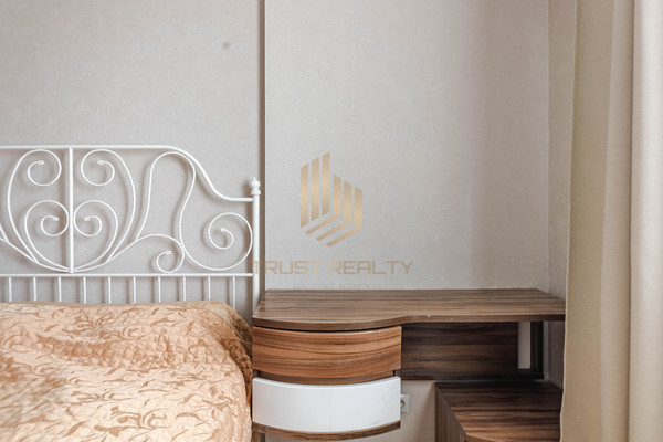 Продам двухкомнатную (2-комн.) квартиру, Королёва пр-кт, , 57к1, Санкт-Петербург г