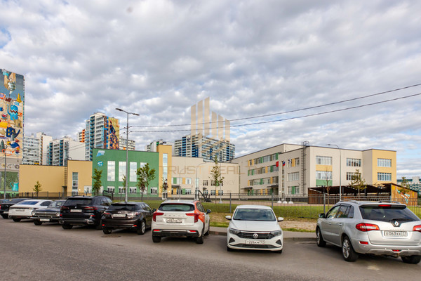 Продам двухкомнатную (2-комн.) квартиру, Королёва пр-кт, , 57к1, Санкт-Петербург г