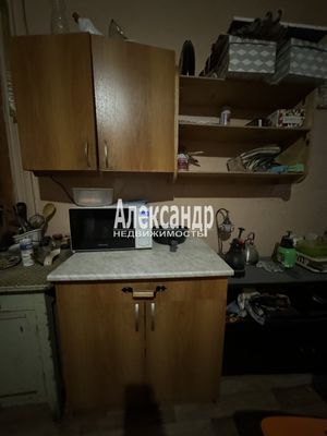 Продам комнату в 7-комн. квартире, Садовая ул, 105, Санкт-Петербург г