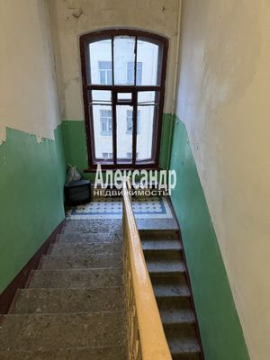 Продам комнату в 7-комн. квартире, Садовая ул, 105, Санкт-Петербург г