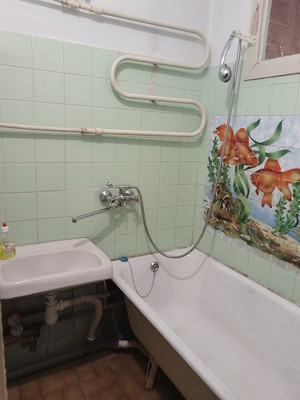 Продам двухкомнатную (2-комн.) квартиру, 2-я Краснодарская ул, 92, Ростов-на-Дону г