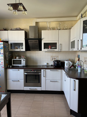 Продам трехкомнатную (3-комн.) квартиру, Комендантский пр-кт, 13Ак1, Санкт-Петербург г