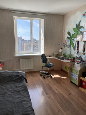 Продам трехкомнатную (3-комн.) квартиру, Комендантский пр-кт, 13Ак1, Санкт-Петербург г