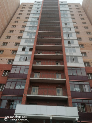 Продам трехкомнатную (3-комн.) квартиру, Крылатый мкр, 24к2, Иркутск г