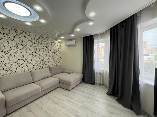 Продам двухкомнатную (2-комн.) квартиру, Лунная ул, 17к3, Жуково д