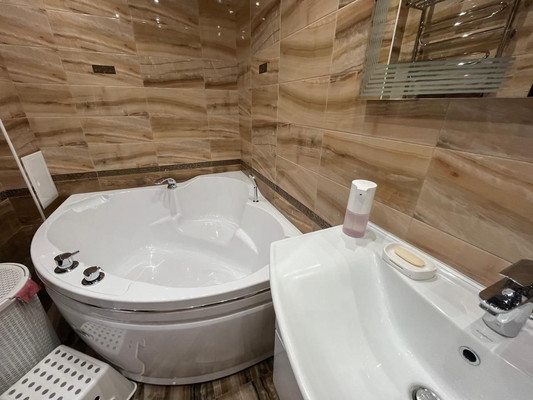 Продам двухкомнатную (2-комн.) квартиру, Лунная ул, 17к3, Жуково д