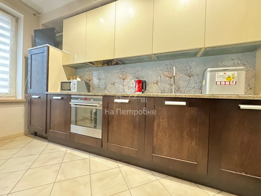 Продам трехкомнатную (3-комн.) квартиру, Архитектора Власова ул, 10, Москва г