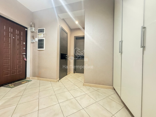 Продам трехкомнатную (3-комн.) квартиру, Архитектора Власова ул, 10, Москва г