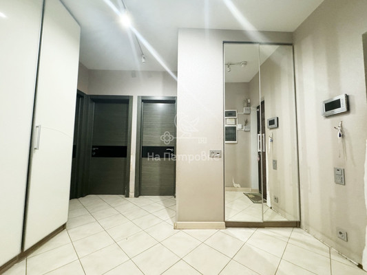 Продам трехкомнатную (3-комн.) квартиру, Архитектора Власова ул, 10, Москва г