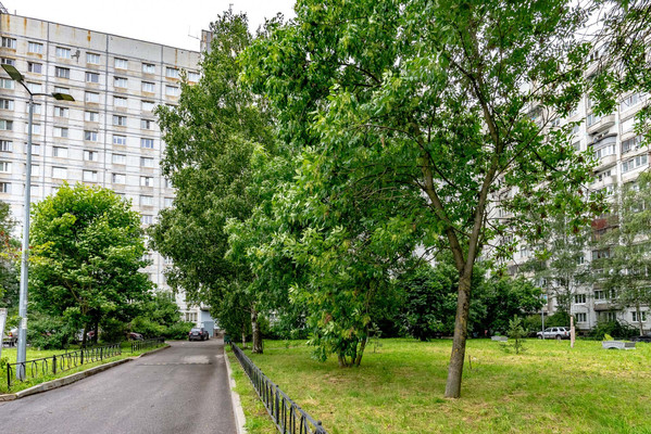 Продам двухкомнатную (2-комн.) квартиру, Малая Балканская ул, 30, Санкт-Петербург г