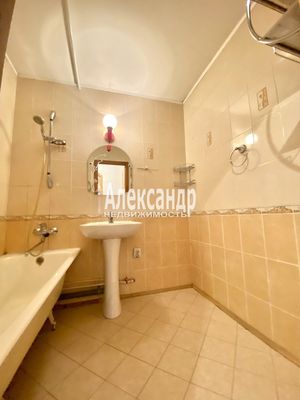 Продам двухкомнатную (2-комн.) квартиру, Джона Рида ул, 7к3, Санкт-Петербург г