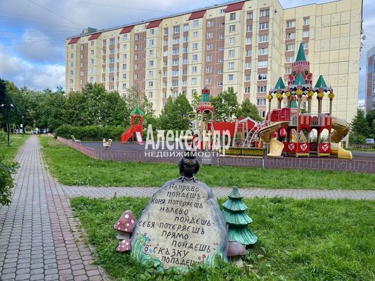 Продам двухкомнатную (2-комн.) квартиру, Джона Рида ул, 7к3, Санкт-Петербург г