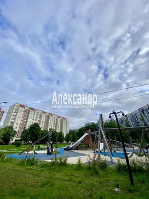Продам двухкомнатную (2-комн.) квартиру, Джона Рида ул, 7к3, Санкт-Петербург г