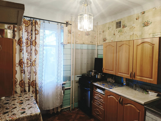 Продам однокомнатную (1-комн.) квартиру, Яблочкова ул, 18, Грэсовский пгт
