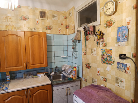 Продам однокомнатную (1-комн.) квартиру, Яблочкова ул, 18, Грэсовский пгт