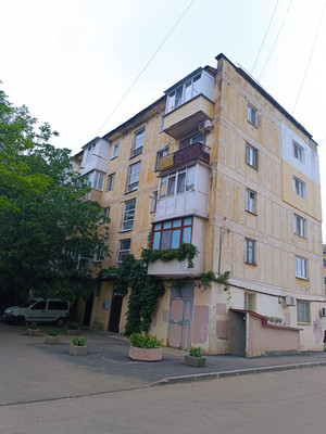 Продам однокомнатную (1-комн.) квартиру, Яблочкова ул, 18, Грэсовский пгт
