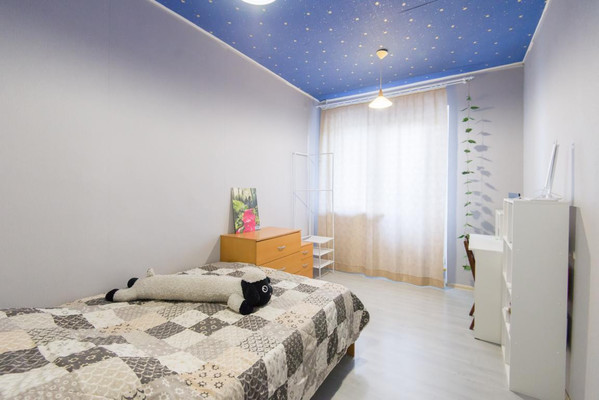 Продам трехкомнатную (3-комн.) квартиру, Жмайлова ул, 21, Ростов-на-Дону г