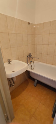 Продам однокомнатную (1-комн.) квартиру, Пришвина (Опалиха мкр.) ул, 3, Красногорск г