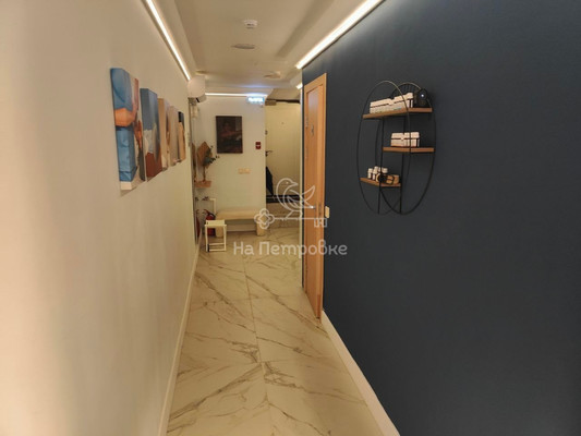 Продам коммерческое помещение 78 м2, Петровка ул, 26с2, Москва г