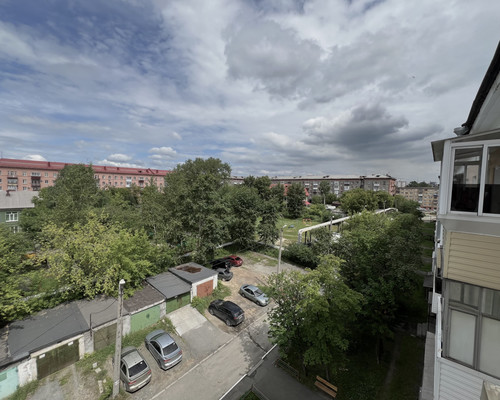 Продам трехкомнатную (3-комн.) квартиру, Мира пр-кт, 6, Нижний Тагил г